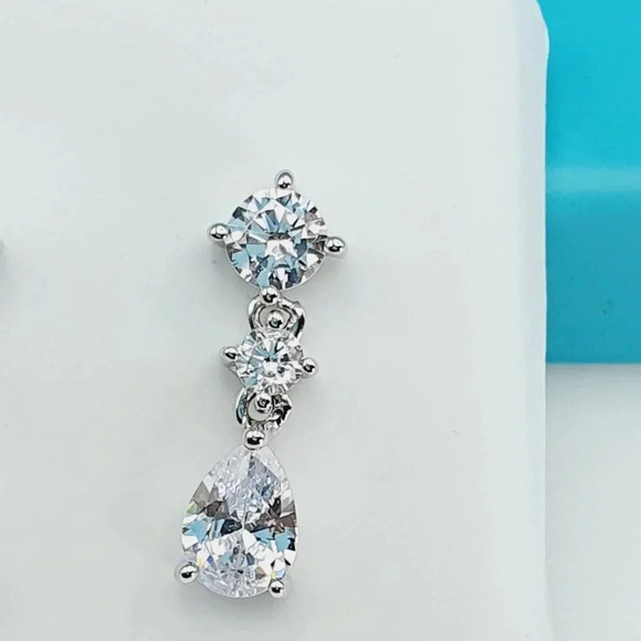 "925 Sterling Silver CZ Beautiful Earrings for Women, 1USPAR4251 - Picture 9 of 10